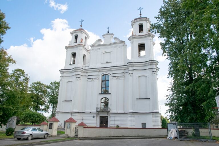 Religia i Kościół w PRL – jak wyglądało życie wierzących?